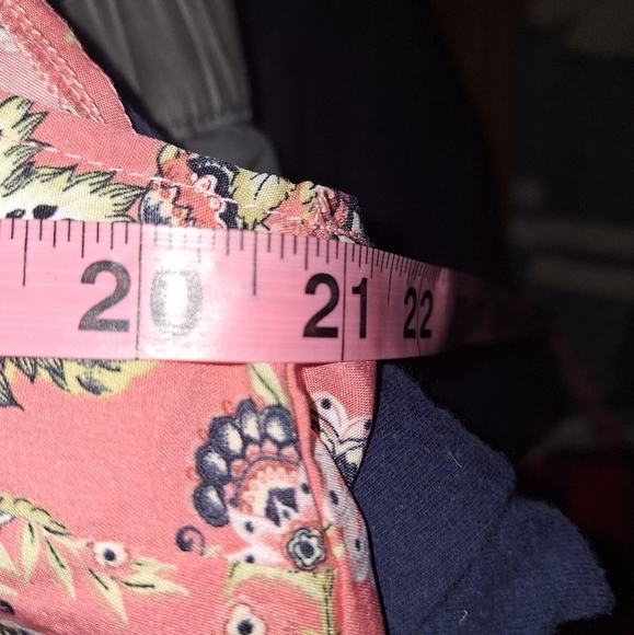 An Emery Rose Floral Sleeveless Mini Dress In A Size XL - Coral Color W/ Floral - Picture 6 of 9